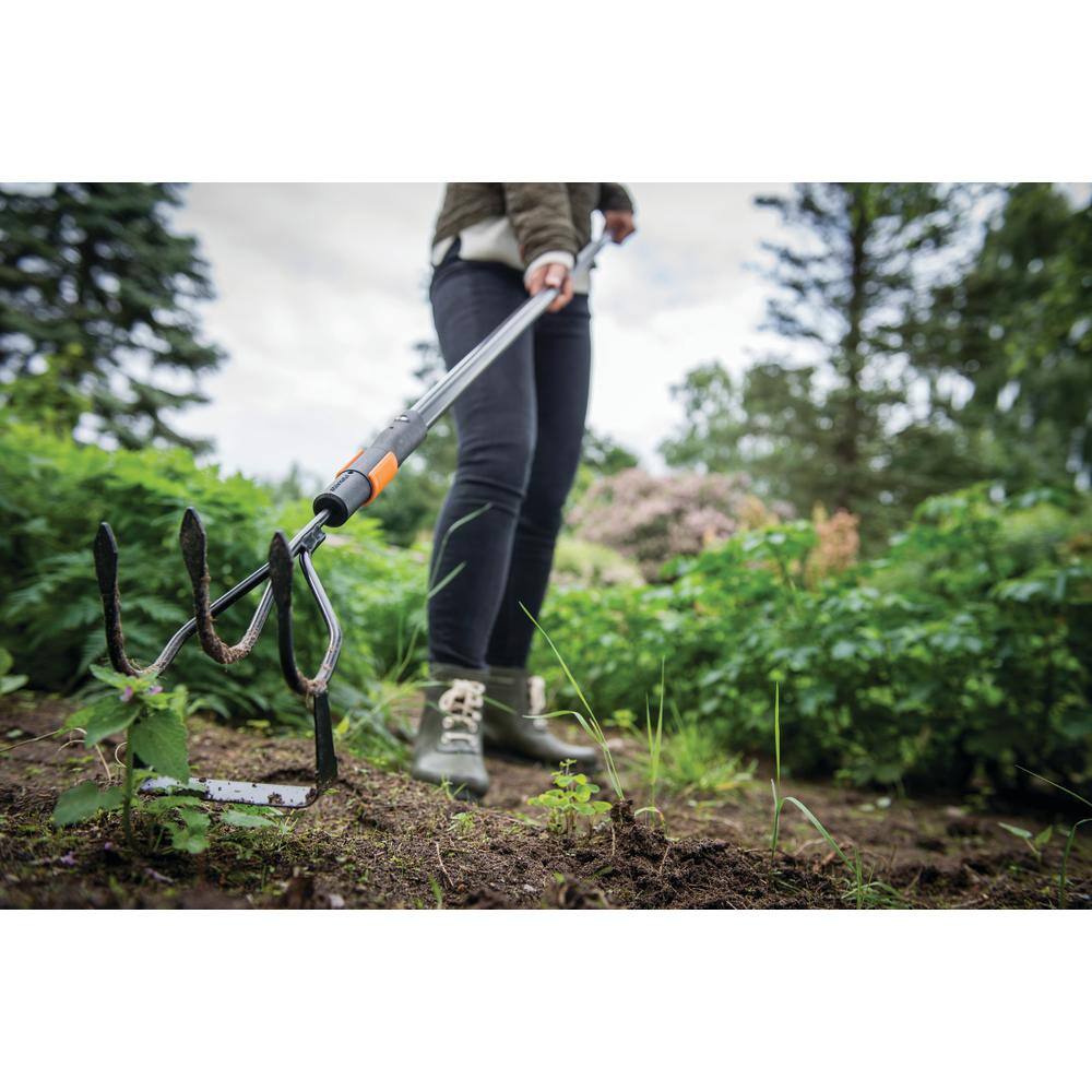 Fiskars 7 in. QuikFit Cultivator Garden Hoe Interchangeable Head Attachment 330330-1001