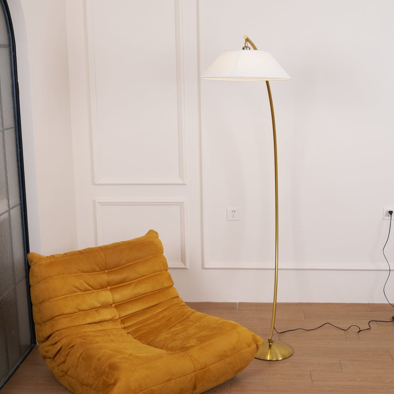 Circo Floor Lamp