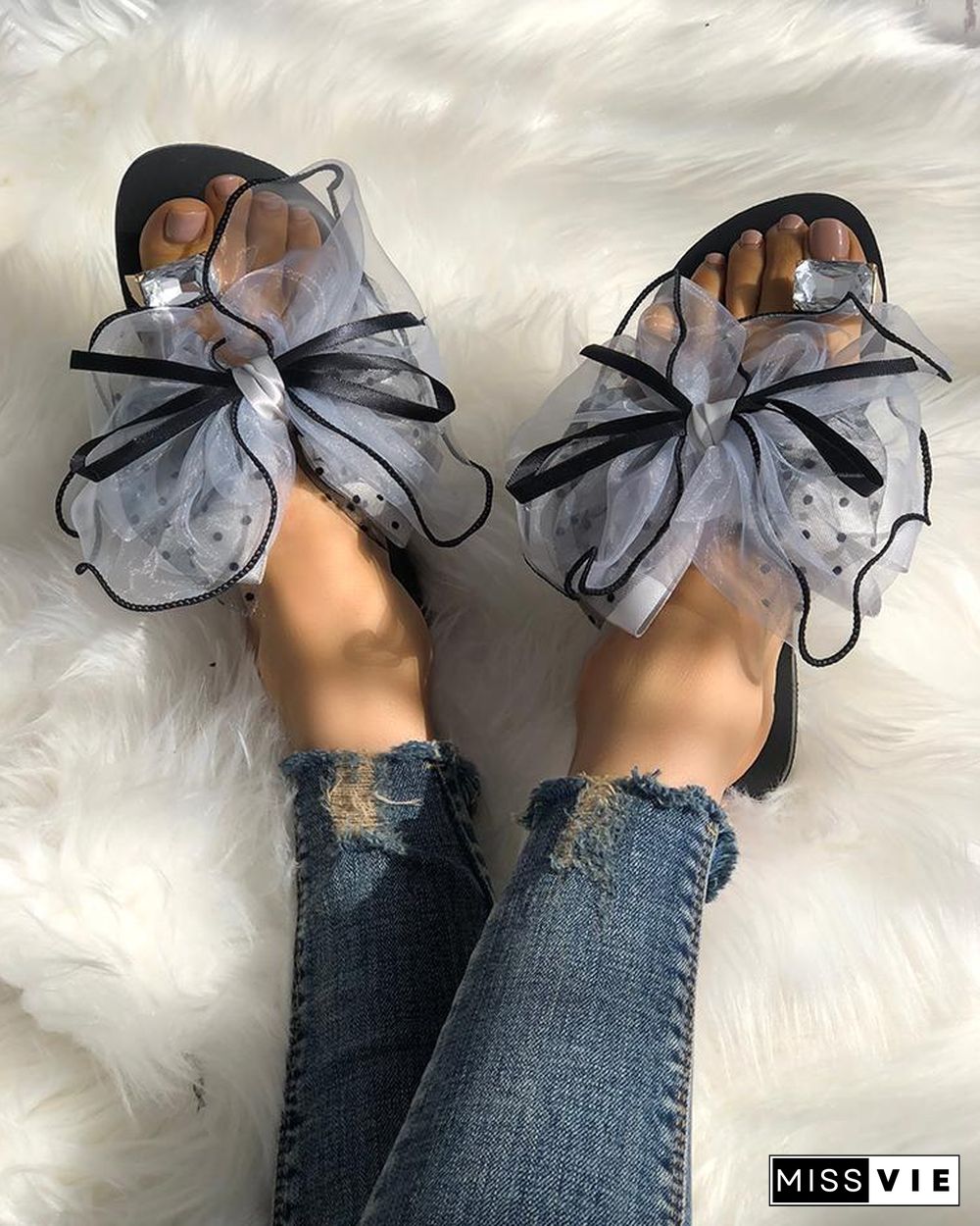 Mesh Bowknot Decor Rhinestone Toe Ring Slippers