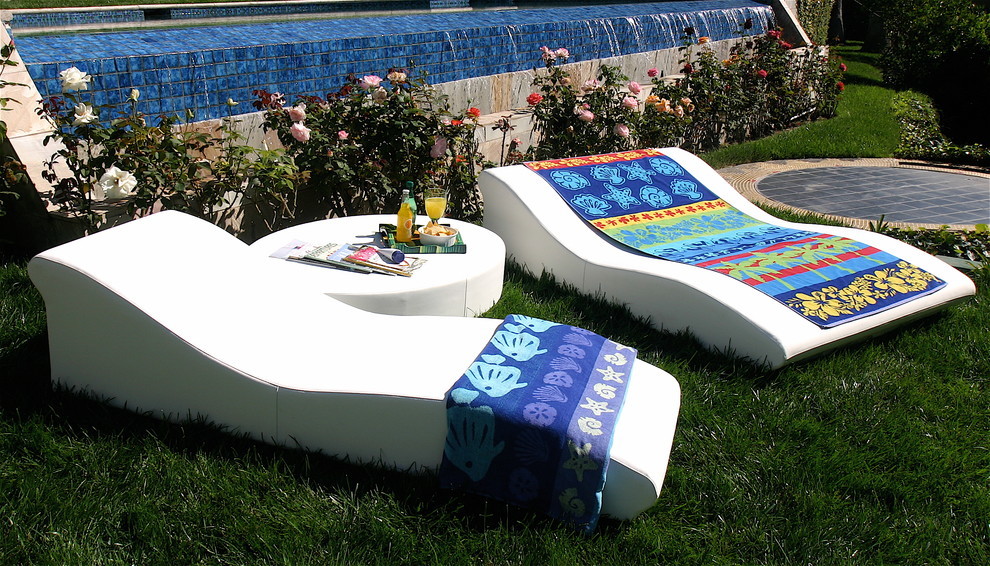 Tide Duo Low Profile Lounger   Contemporary   Outdoor Chaise Lounges   by la Fete Design  Houzz