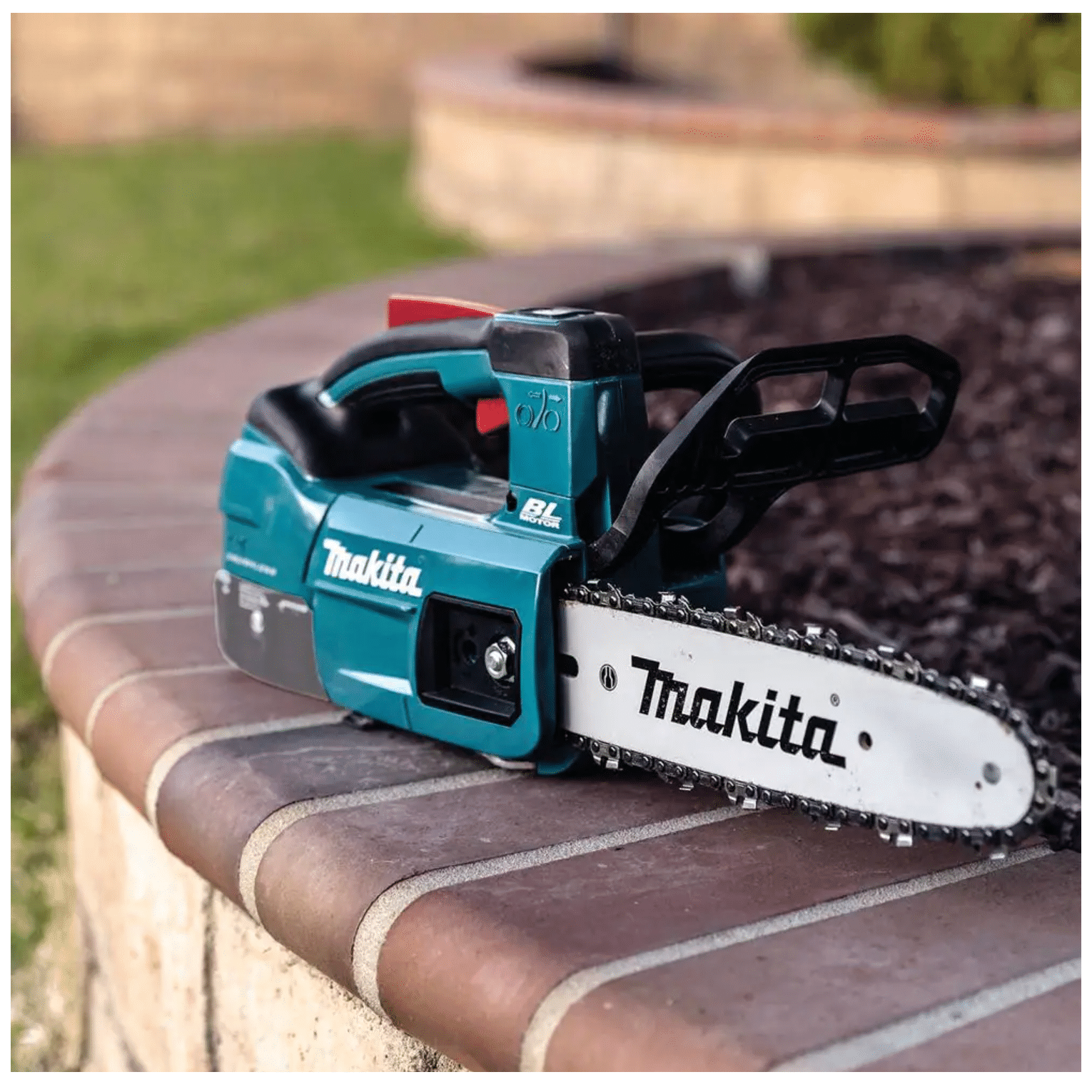 Makita XCU06Z 18V LXT Lithium-Ion Brushless Cordless 10 Top Handle Chain Saw， Tool Only