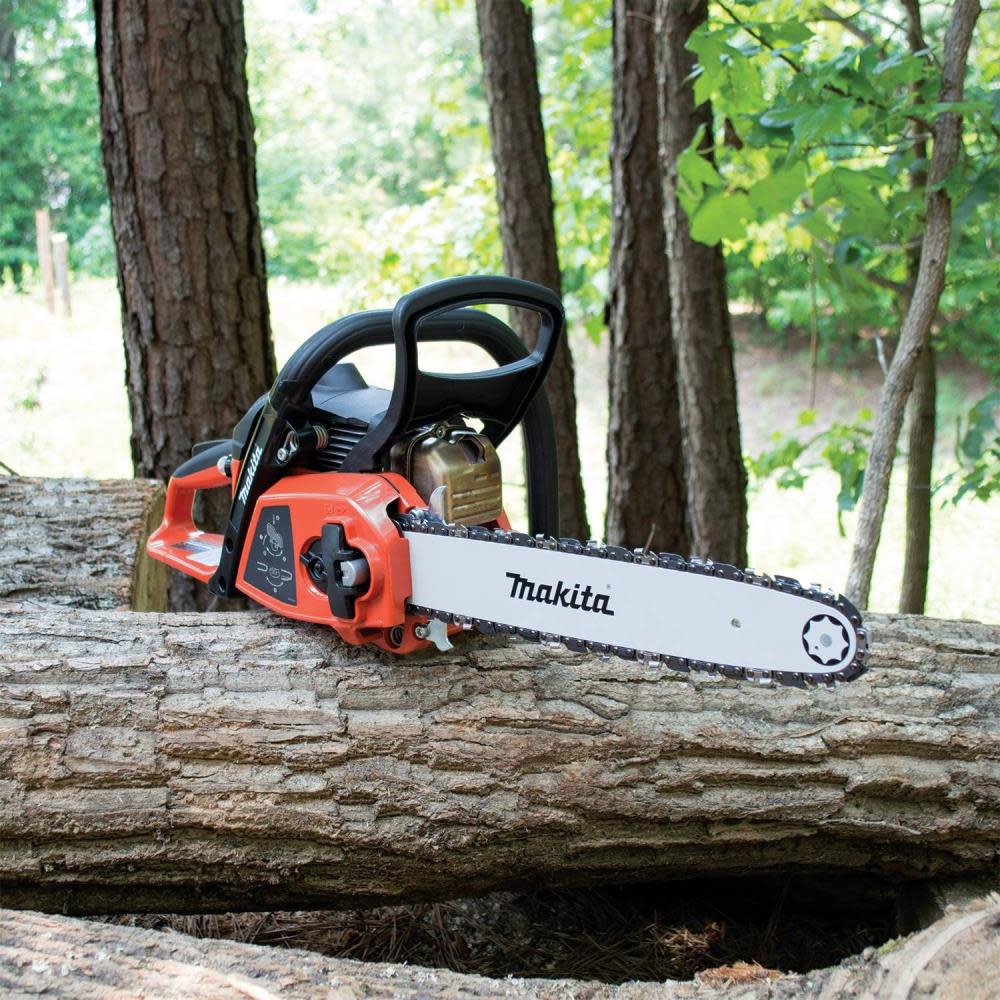 14 in. 32 cc Chain Saw ;