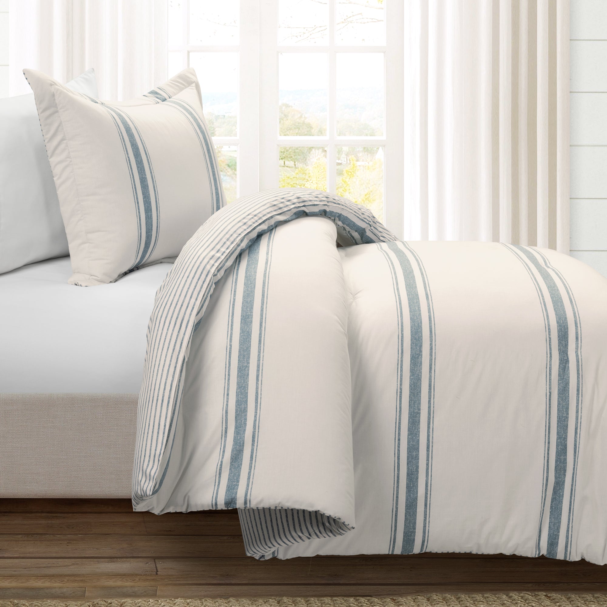 Farmhouse Stripe Cotton Reversible Comforter Set