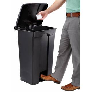 Safco 23 Gal. Black Large Capacity Step-On Plastic Household Trash Can SAF9923BL