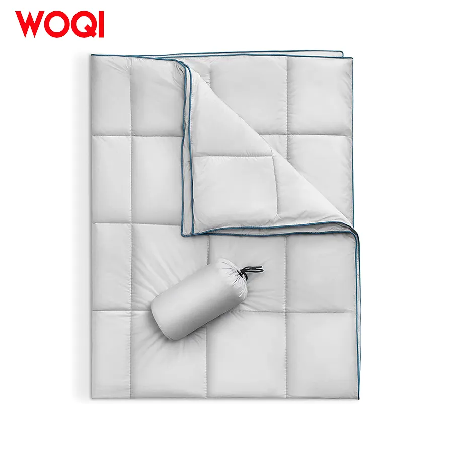 WOQI Lightweight Waterproof Nylon Wool Outdoor Hiking Fluffy Quilt Down Camping Blanket