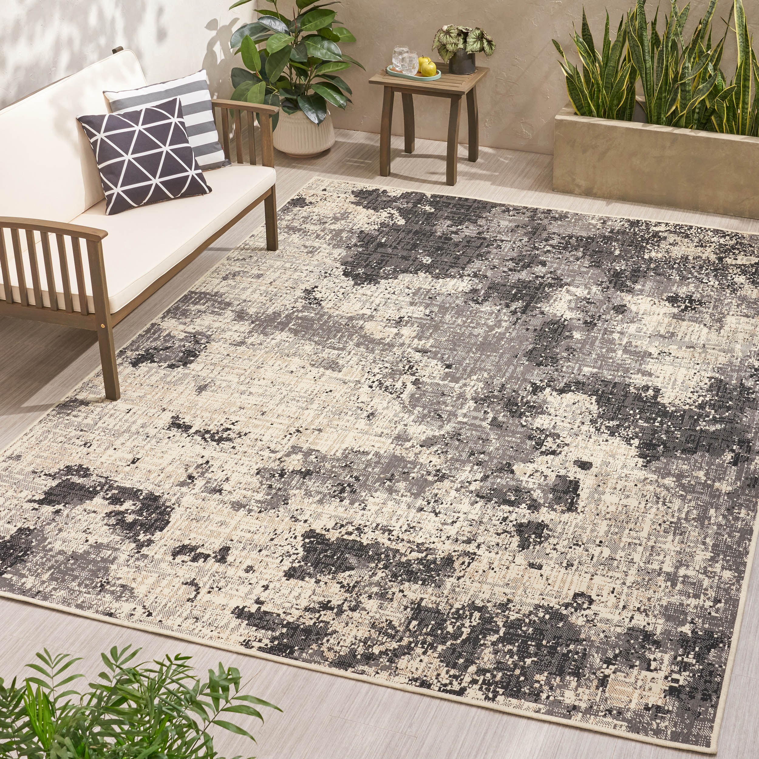 Derudder Indoor/Outdoor Area Rug