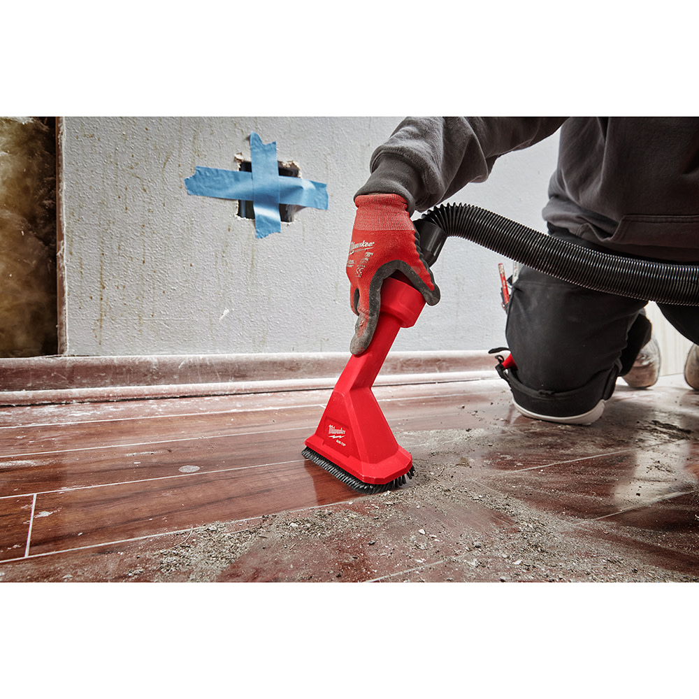 Milwaukee AIR-TIP™ Rocking Utility Nozzle with Brushes ;