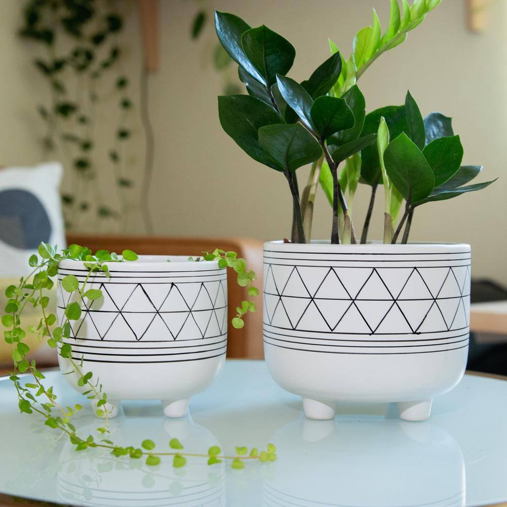 Flora Bunda 6 in. and 5 in. WhiteBlack Ceramic Line Geometric with Legs Mid-Century Planter (Set of 2) CT246E2-BLK