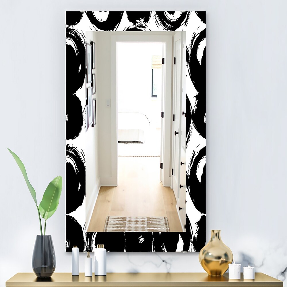 Designart 'Black   White 7' Modern Mirror   Contemporary Printed Wall Mirror