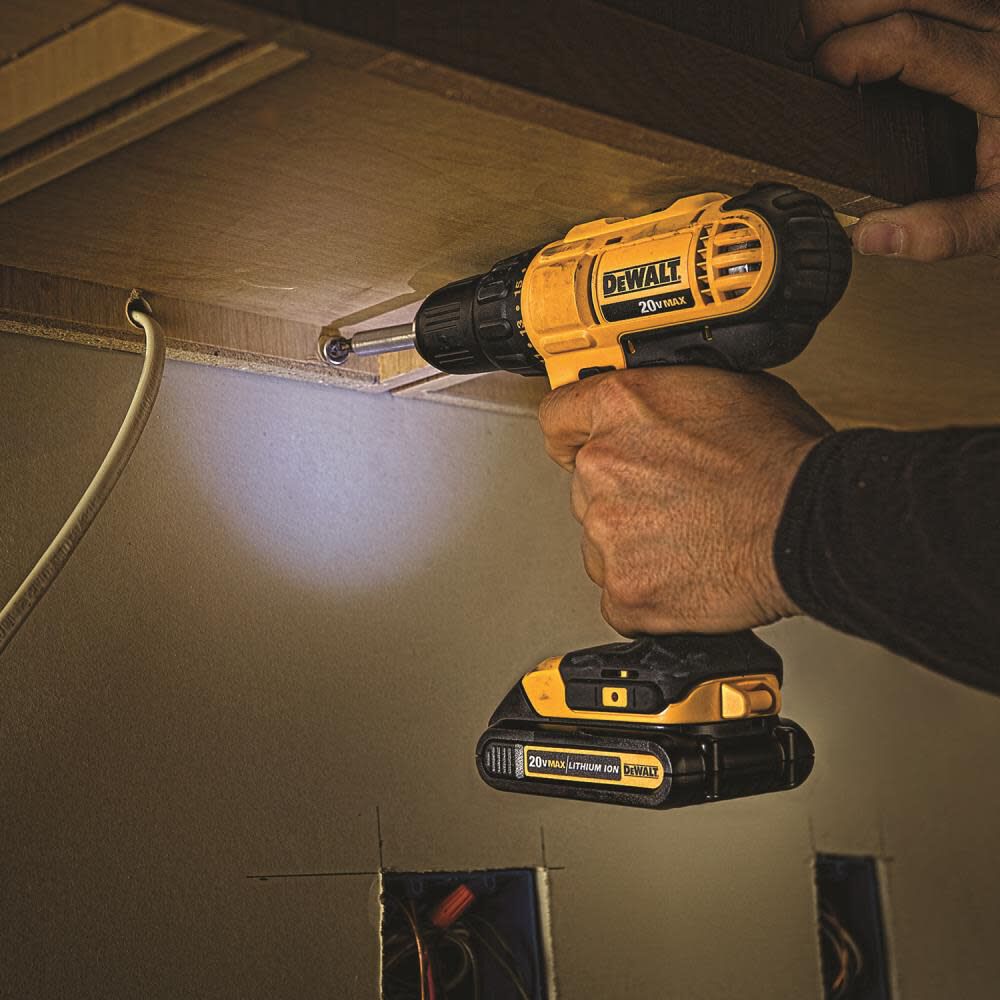 DEWALT 20 V MAX Li-ion Compact Drill/Driver Kit DCD771C2 from DEWALT