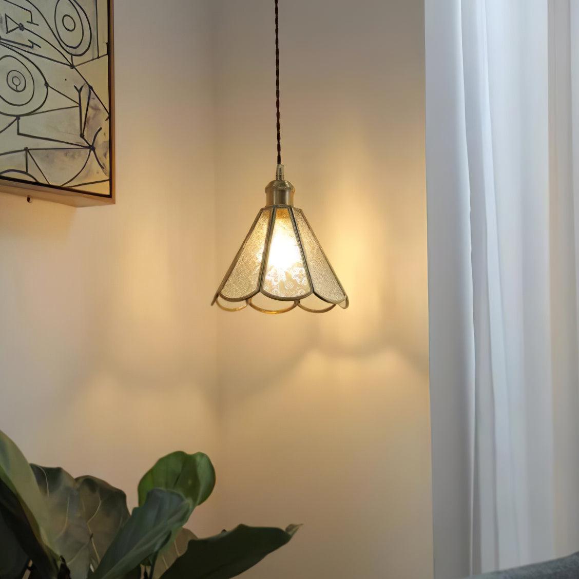 Patterned Glass Pendant Lamp