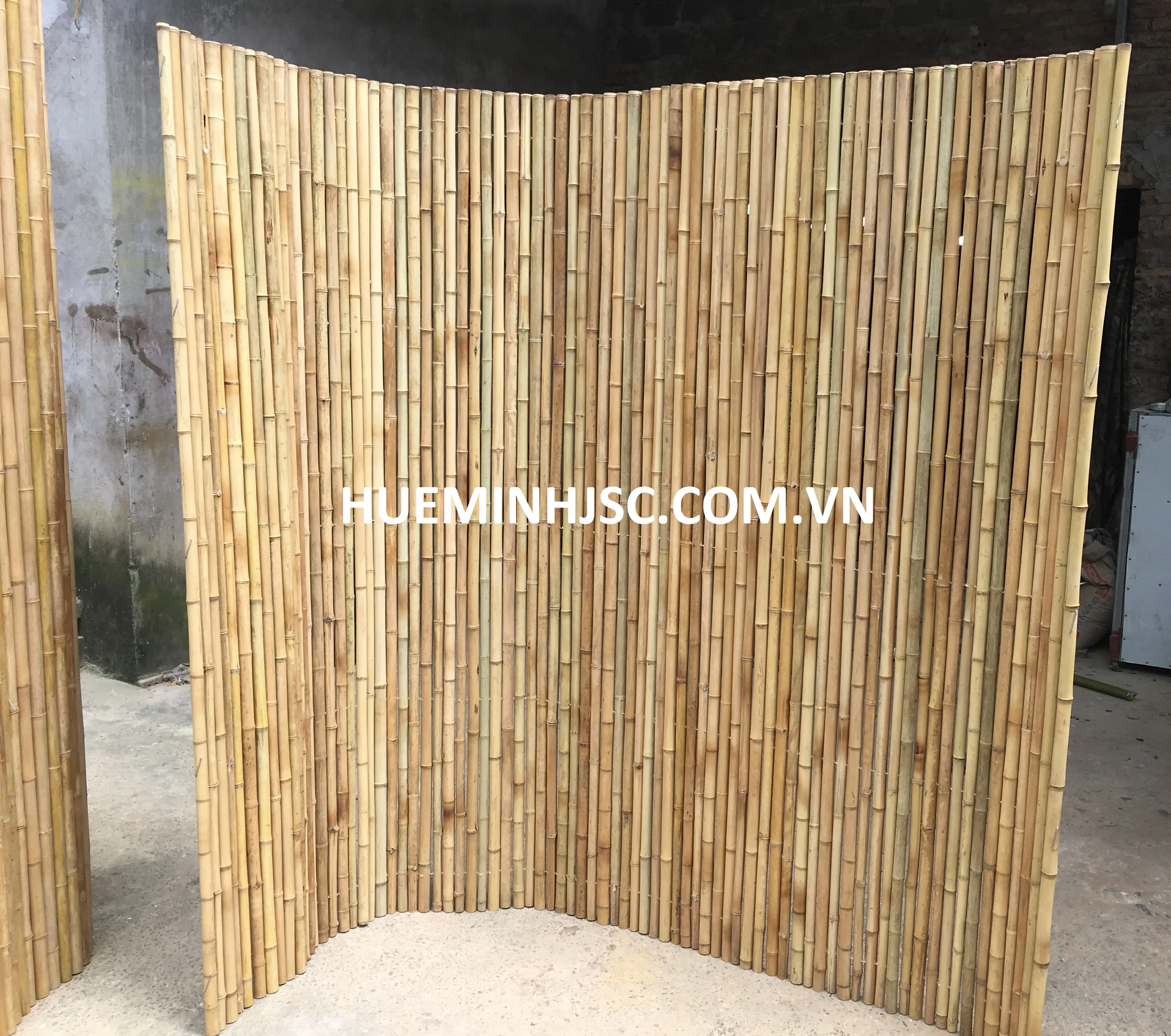 Nature and Smoke Bamboo fences for garden High quality natural Vietnamese bamboo fence easy to assemble