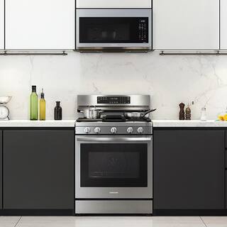  6 cu. ft. Smart Wi-Fi Enabled Convection Gas Range with No Preheat AirFry in Stainless Steel NX60A6711SS