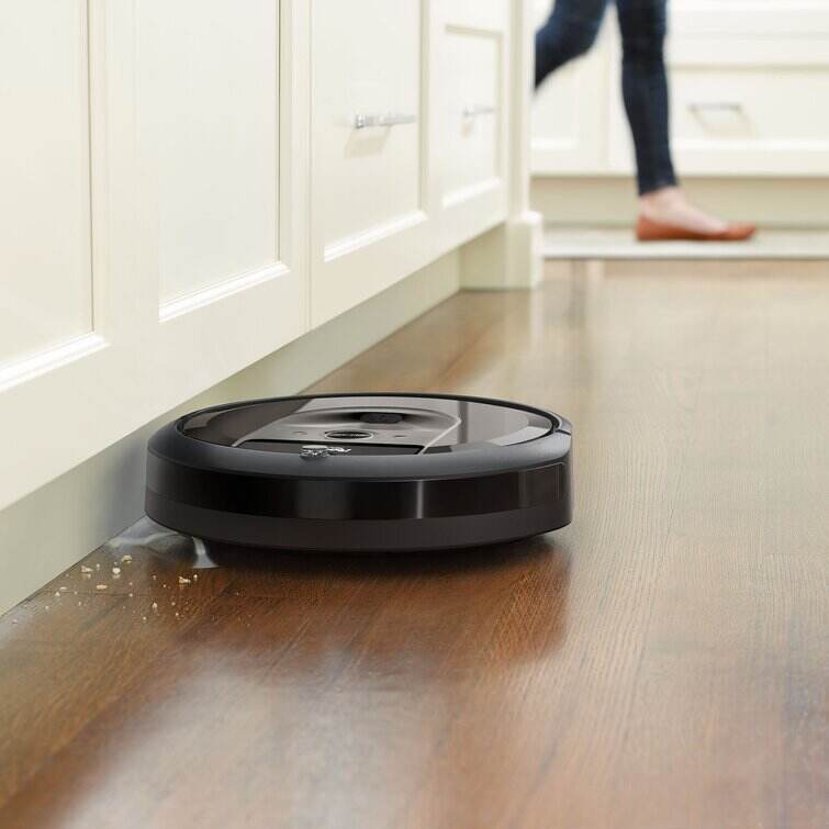 Clearance Sale -iRobot Roomba i7+ (7550) Wi-Fi® Connected Self-Emptying Robot Vacuum