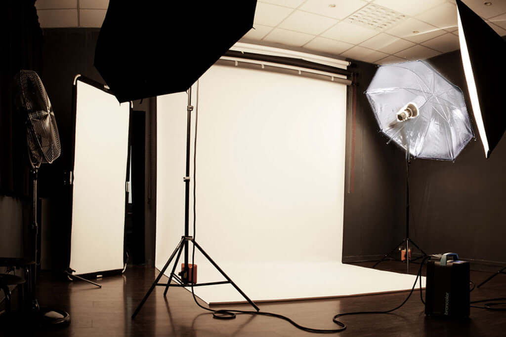 Professional Photography Video Studio Continuous Light Kit With Umbrellas 600W