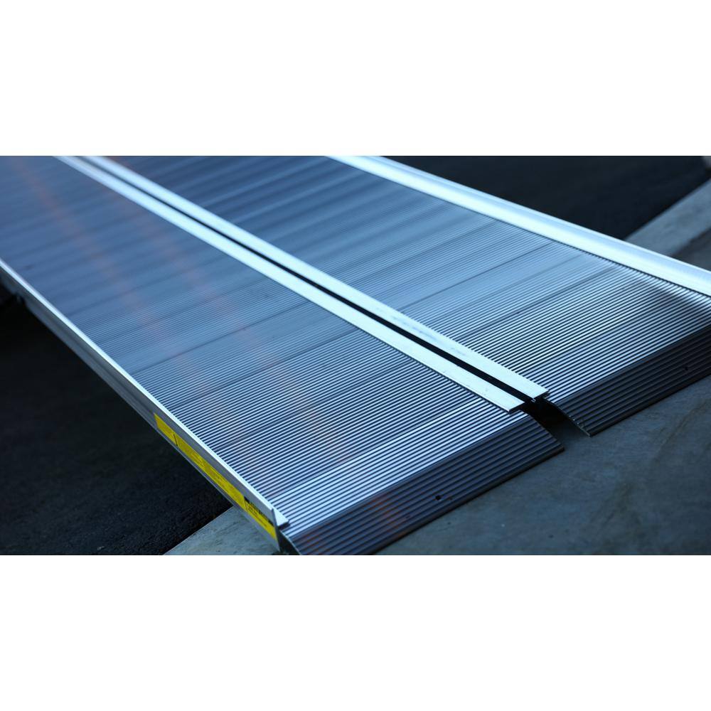 EZ-ACCESS TRAVERSE 8 ft. Singlefold Aluminum Loading Ramp TRAVERSE SF08