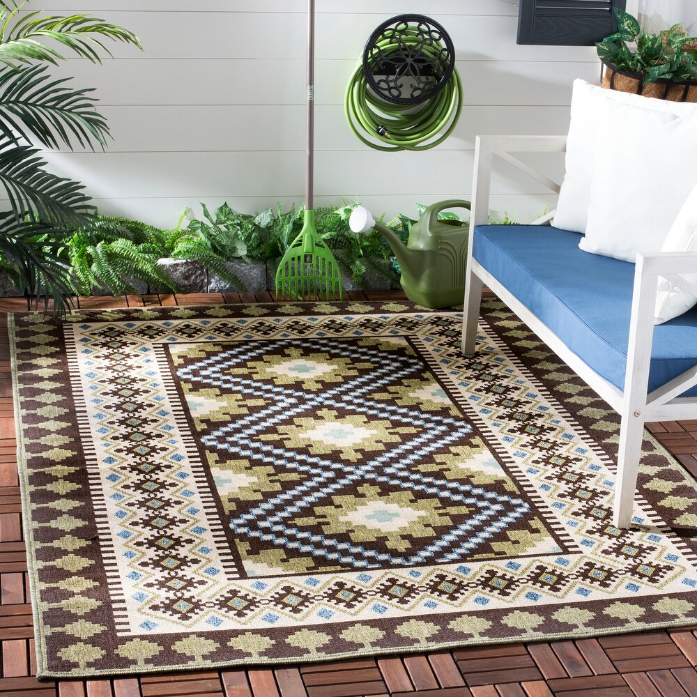 SAFAVIEH Veranda Eyvor Indoor/ Outdoor Waterproof Patio Backyard Rug