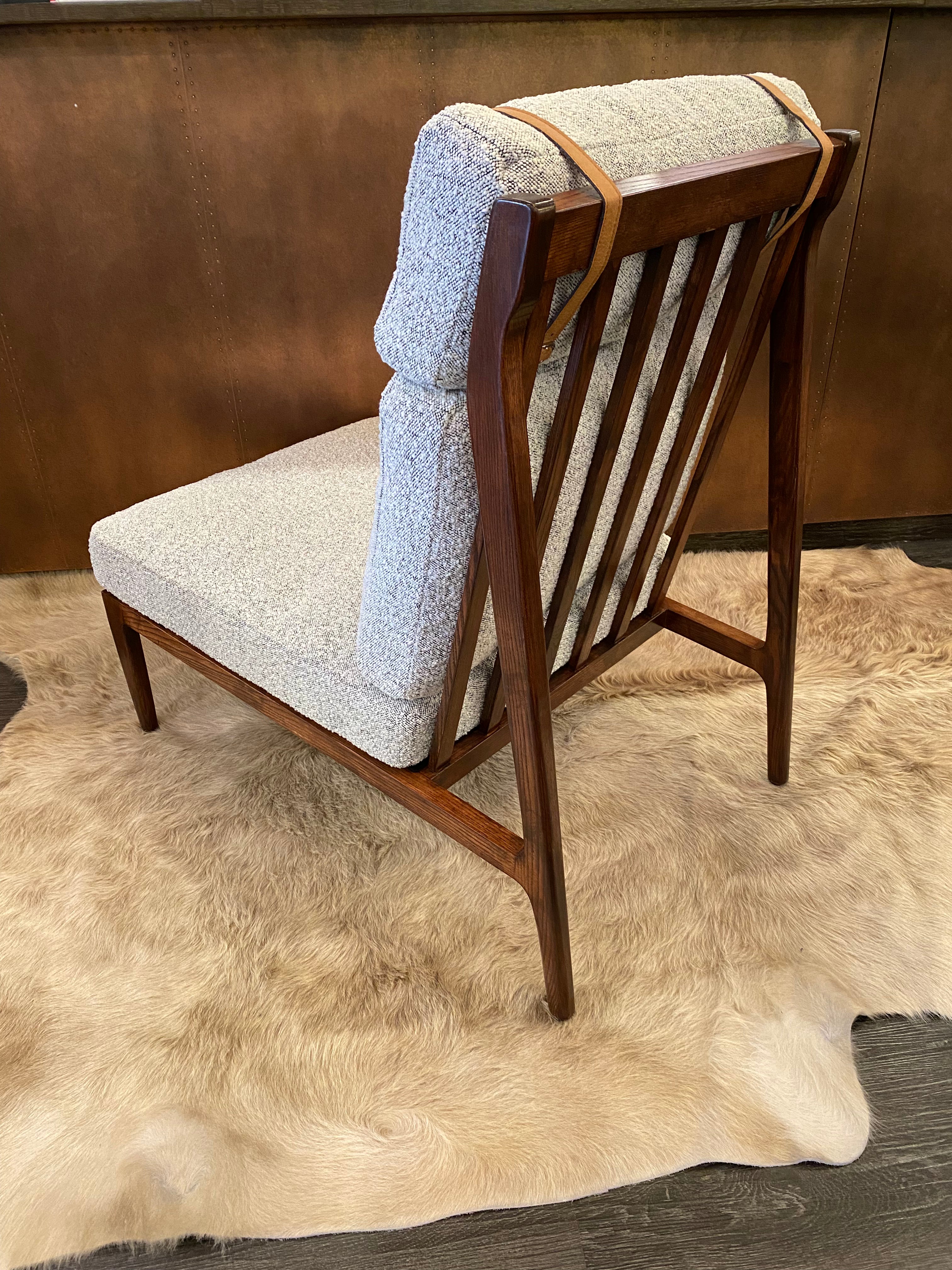 CHOUX ACCENT CHAIR