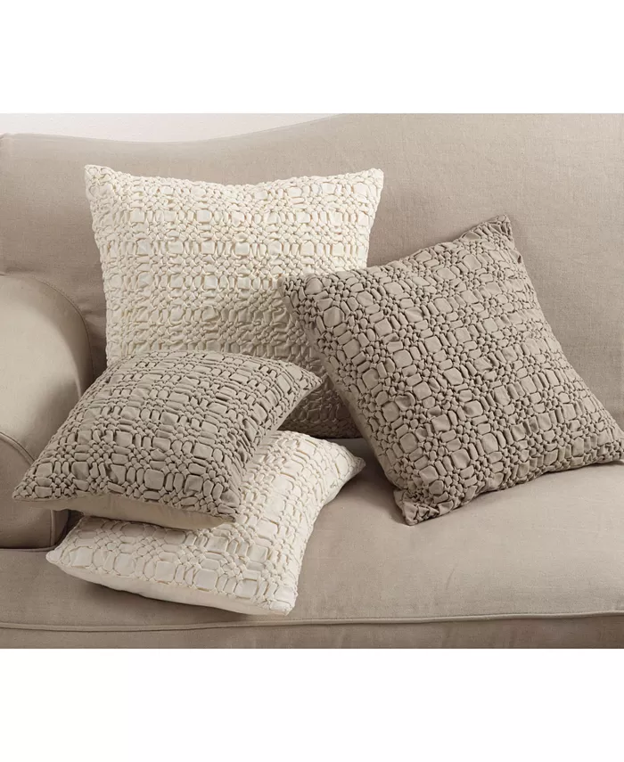 Saro Lifestyle Smocked Decorative Pillow， 14 x 20