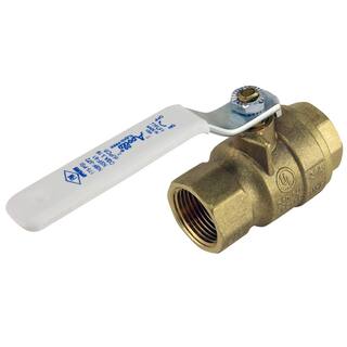 Apollo 34 in. x 34 in. Forged Brass FIP x FIP Full Port Threaded Ball Valve 77FLF10401