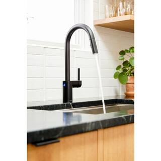 MOEN Align Single-Handle Pull-Down Sprayer Kitchen Faucet with MotionSense Wave and Power Clean in Matte Black 7565EWBL