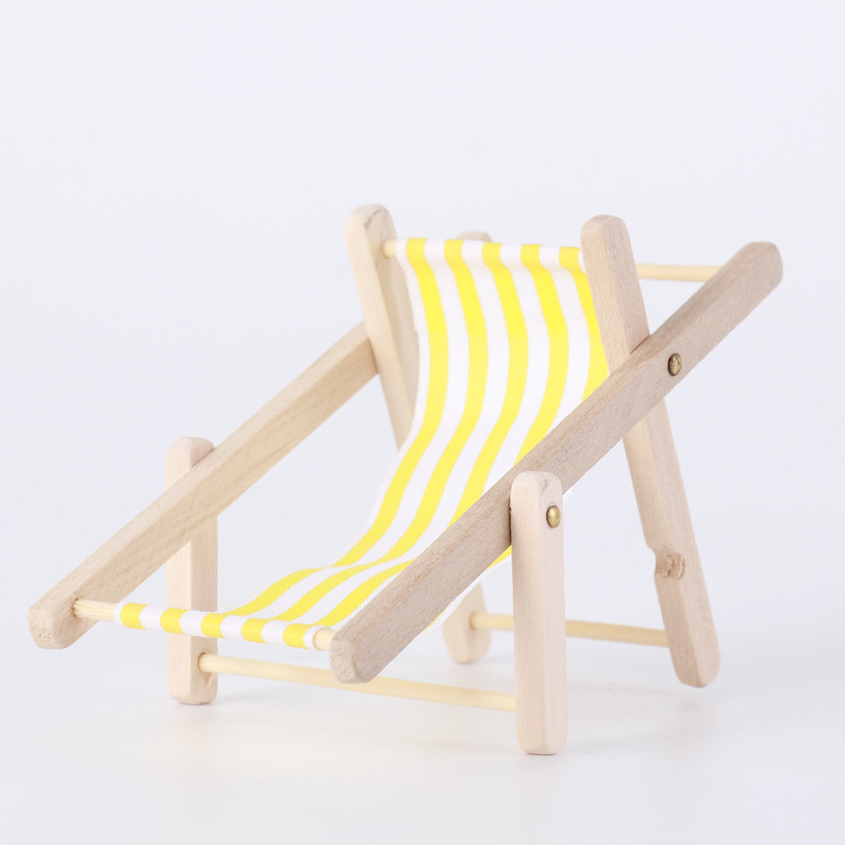 1Pc Beach Chair Model Mini Outdoor Ornament Stripe Recliner Miniature Play House Accessory for DIY (Yellow)