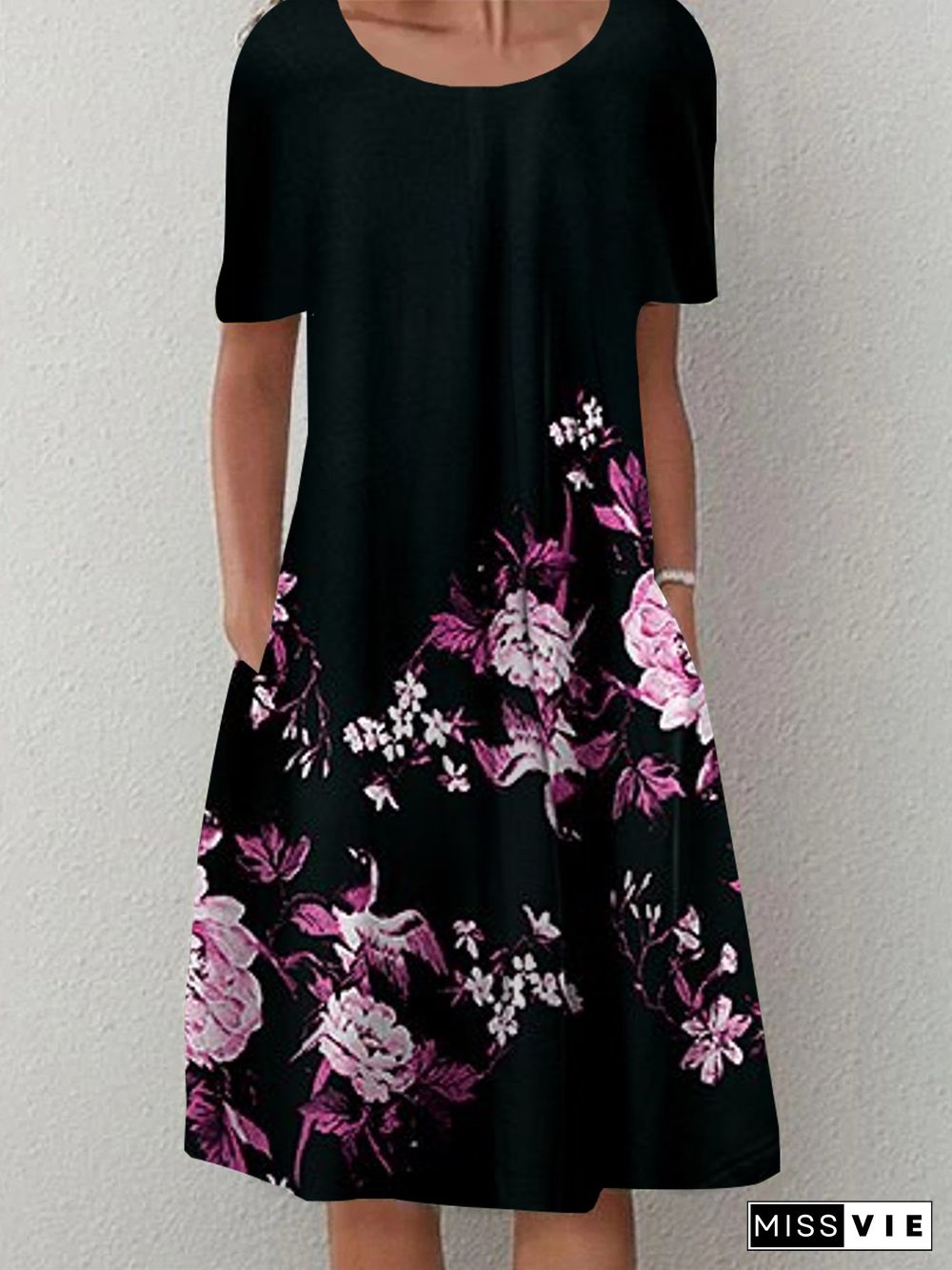 Women Short Sleeve Scoop Neck Floral Printed Pockets Midi Dress