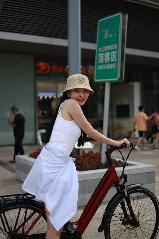 Hot selling electric lady bicycles electric tour bike for woman battery inside 27.5'' cycles