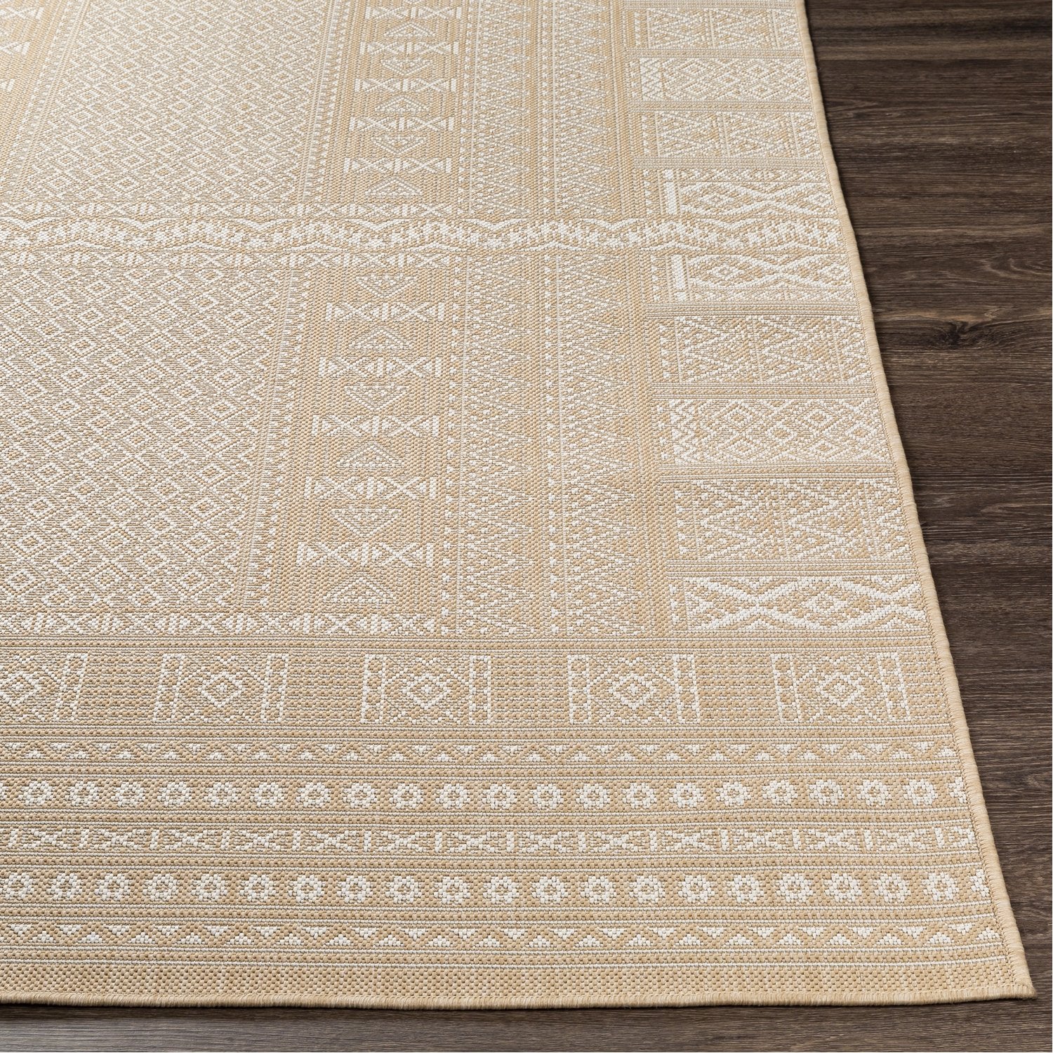 Malibu Indoor/Outdoor Rug in Wheat, Khaki