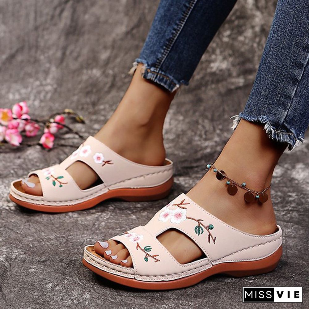 Sandals Comfortable Platform Soft Women Casual Slippers Embroider Flower Colorful Ethnic Flat Open Toe Outdoor Beach Shoes