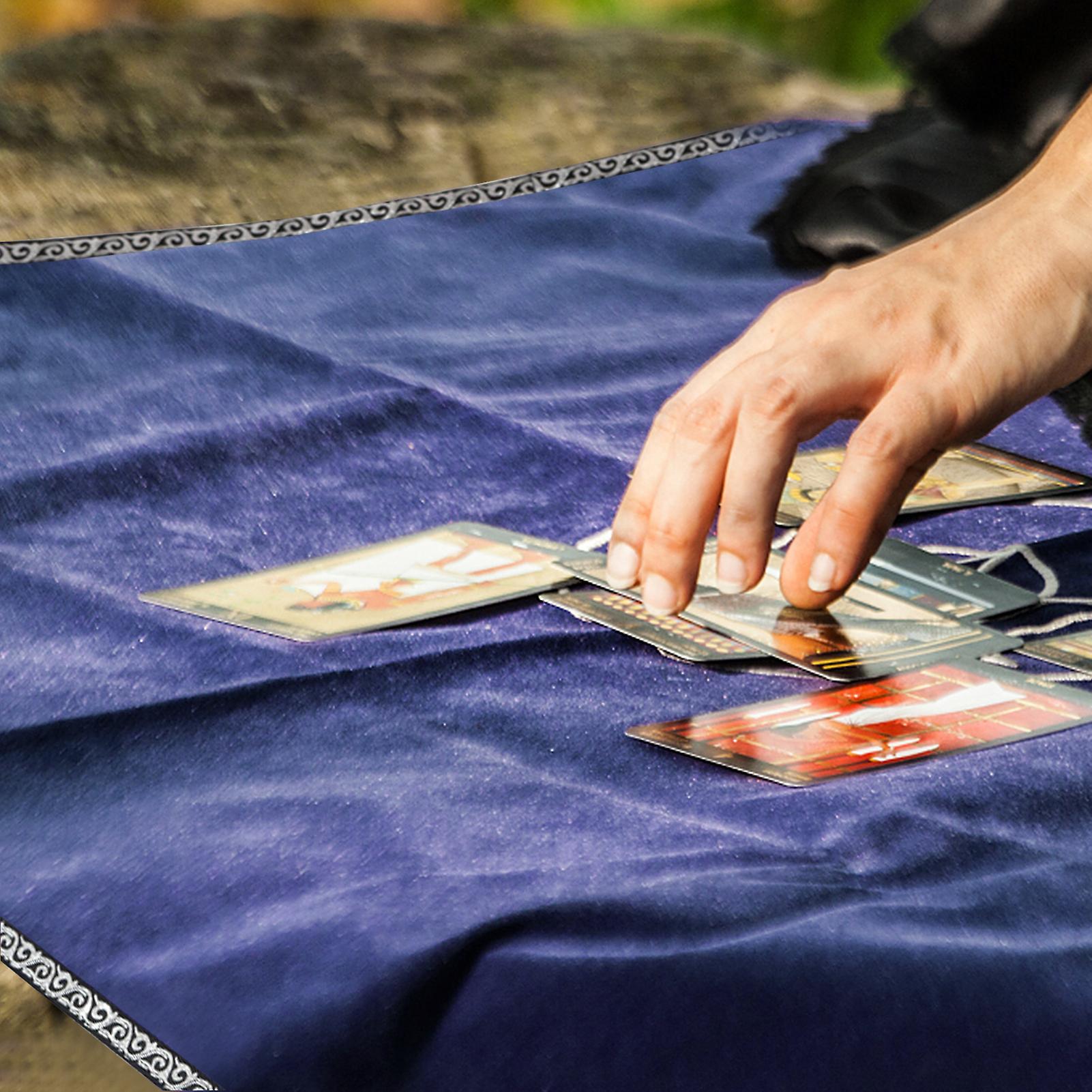 1 Tablecloth 1 Card Bag Red