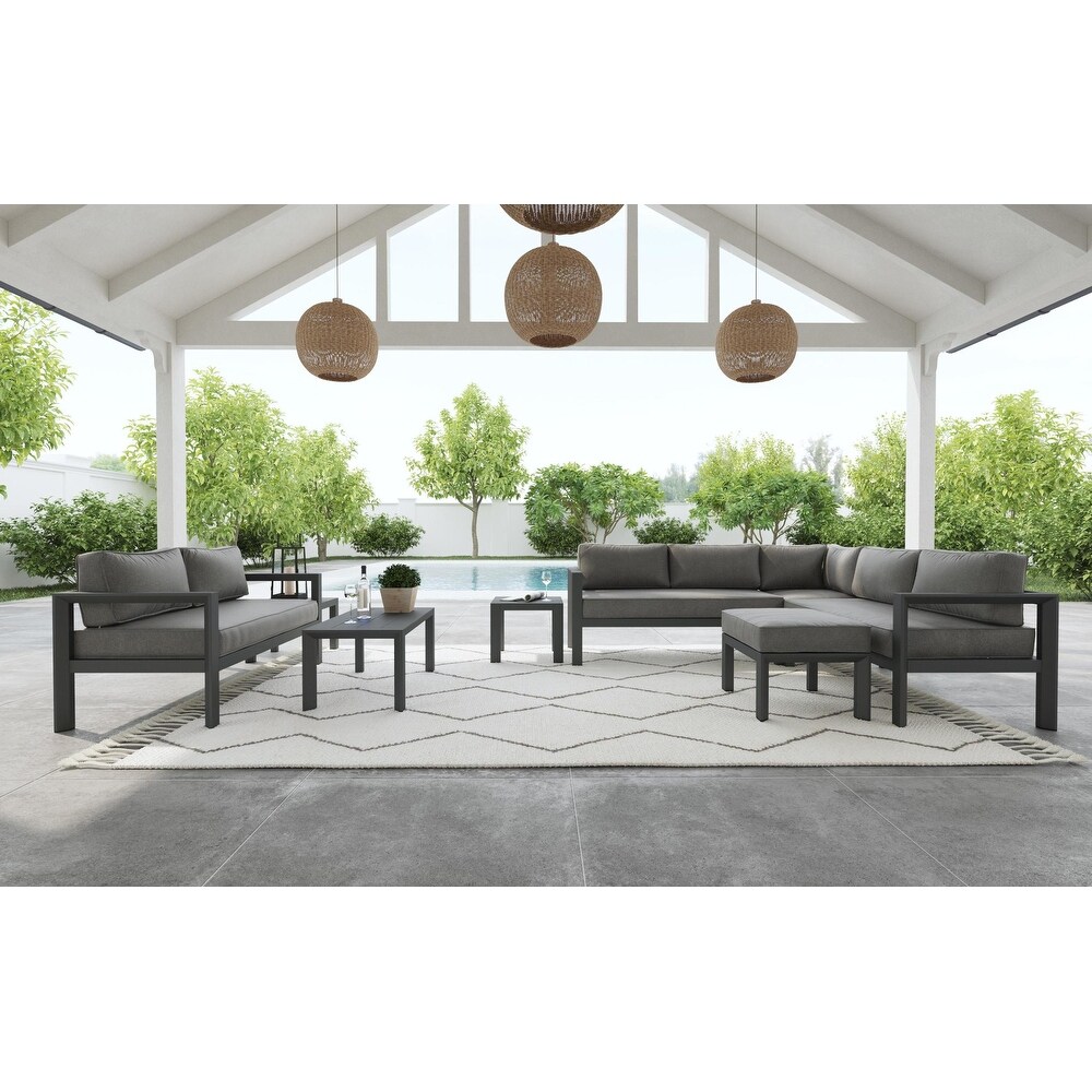 Grayton Gray Aluminum Outdoor Aluminum Coffee Table   40\