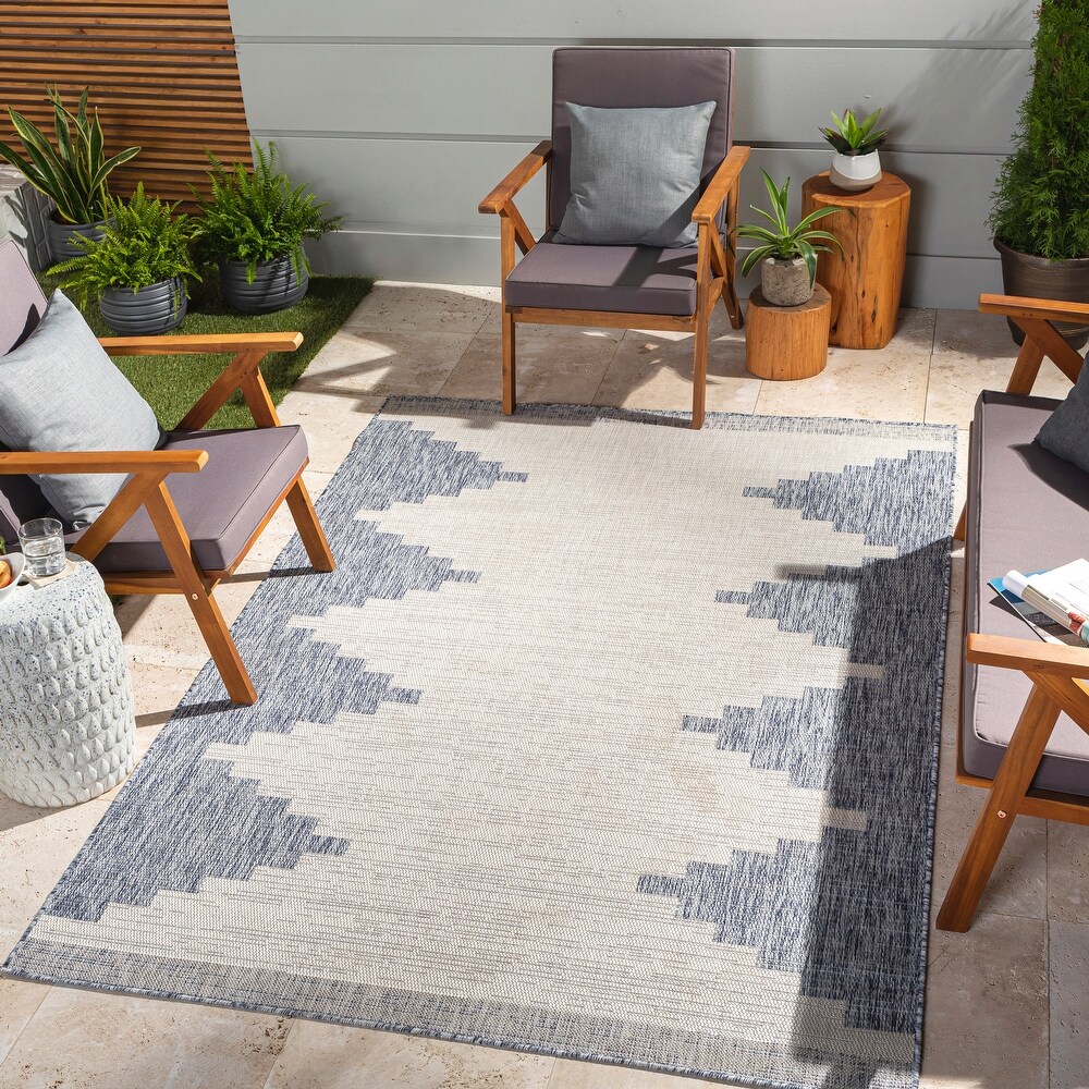 Artistic Weavers Aleida Indoor/Outdoor Modern Area Rug