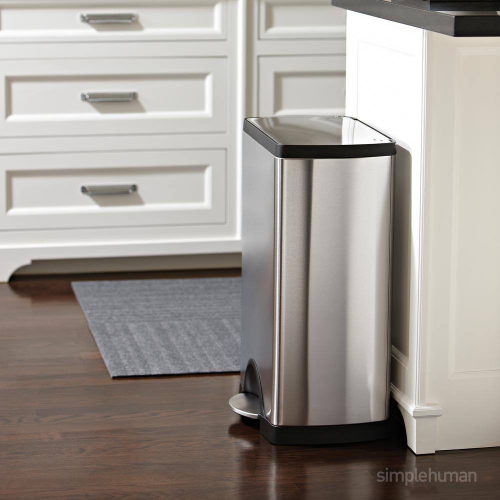 simplehuman 50-Liter Fingerprint-Proof Brushed Stainless Steel Rectangular Step-On Trash Can CW1816