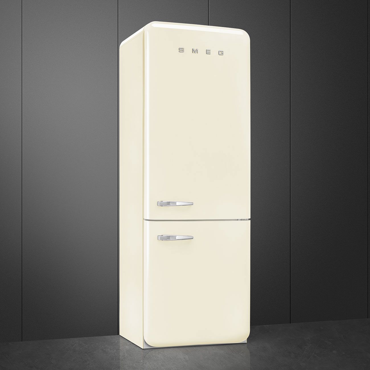 Smeg 50's Retro Style Aesthetic 18 Cu. Ft. Cream Right-Hinge Bottom Freezer Refrigerator With Manual Ice Maker