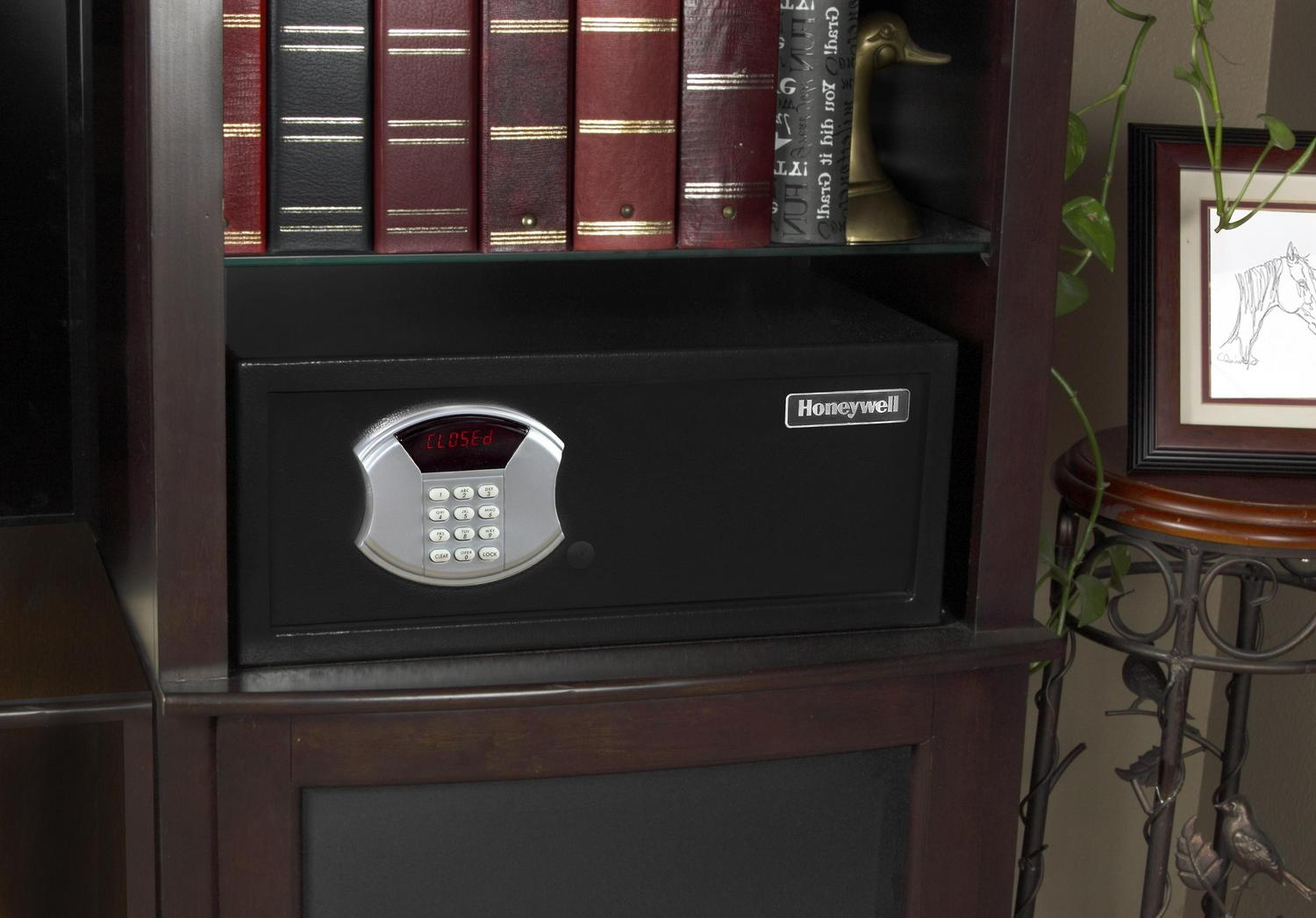 Honeywell 1.1 cu. ft. Steel Security Safe with Digital Lock， 5105DS