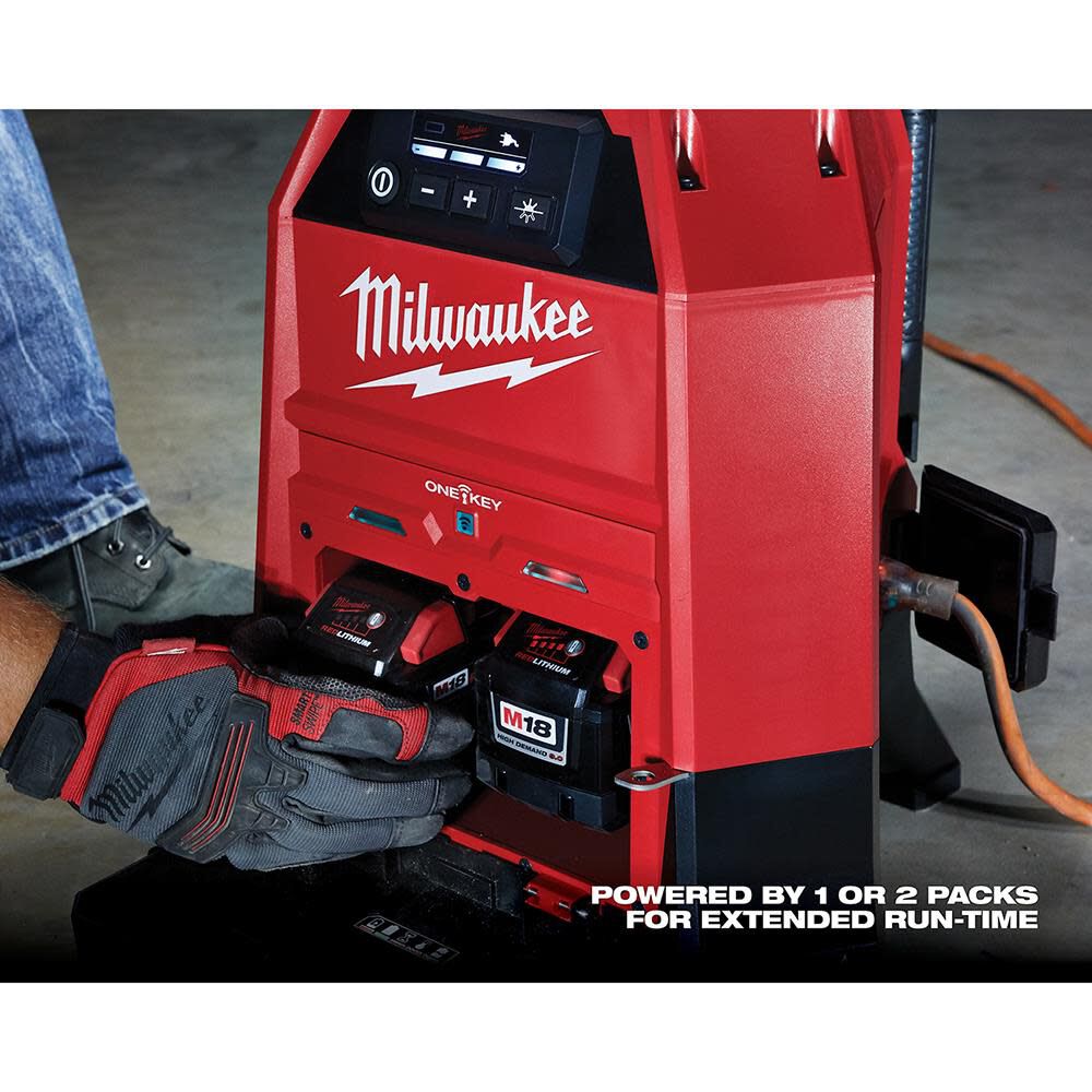 Milwaukee M18 RADIUS Site Light and Charger with ONE-KEY 2150-20 from Milwaukee