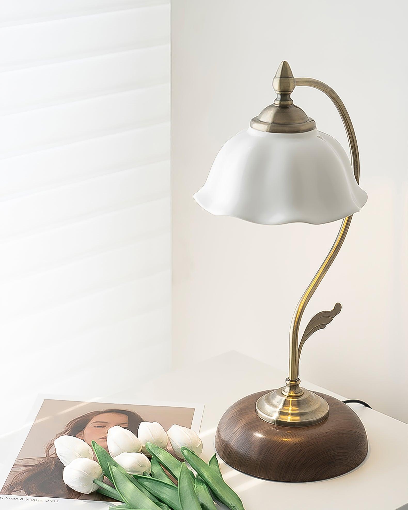 Vintage Laiton Table Lamp