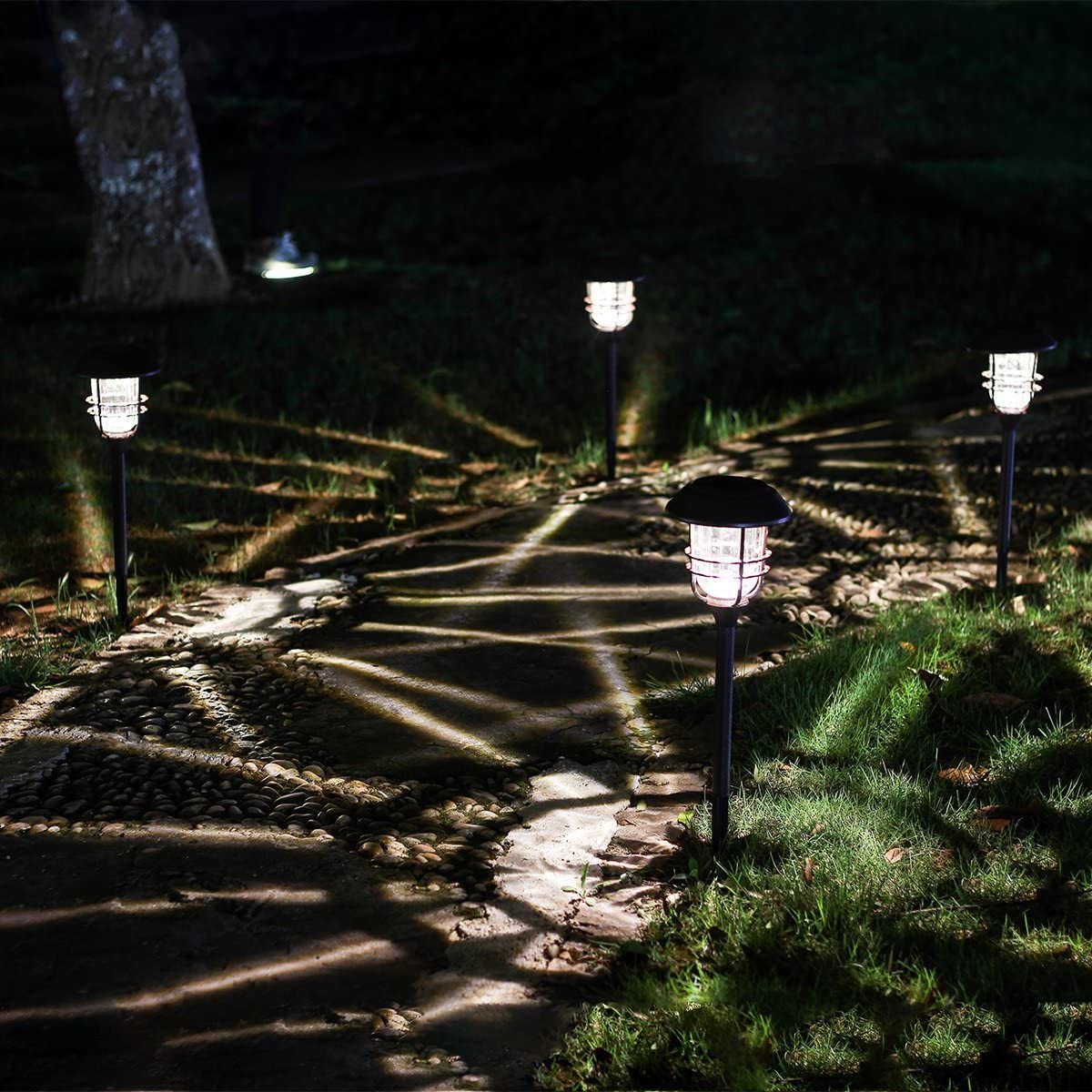 GIGALUMI 4 Pack Outdoor Solar Lights， Glass and Powder Coated Cast Aluminum Metal Path Lights， High Lumen Output per LED， Easy No Wire Installation