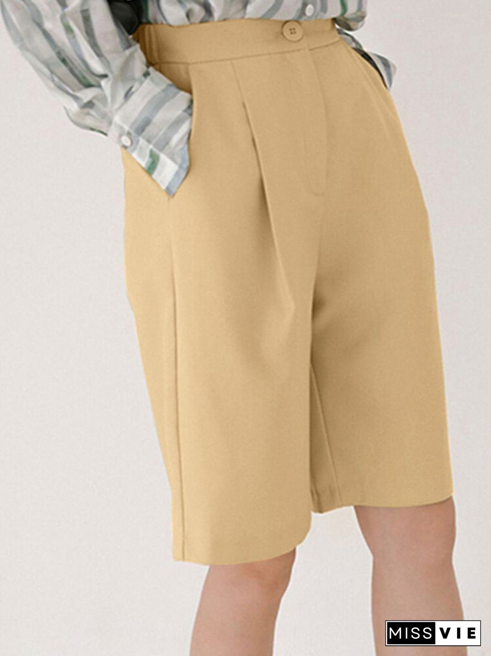 Solid Pocket Button Ruched Casual Shorts