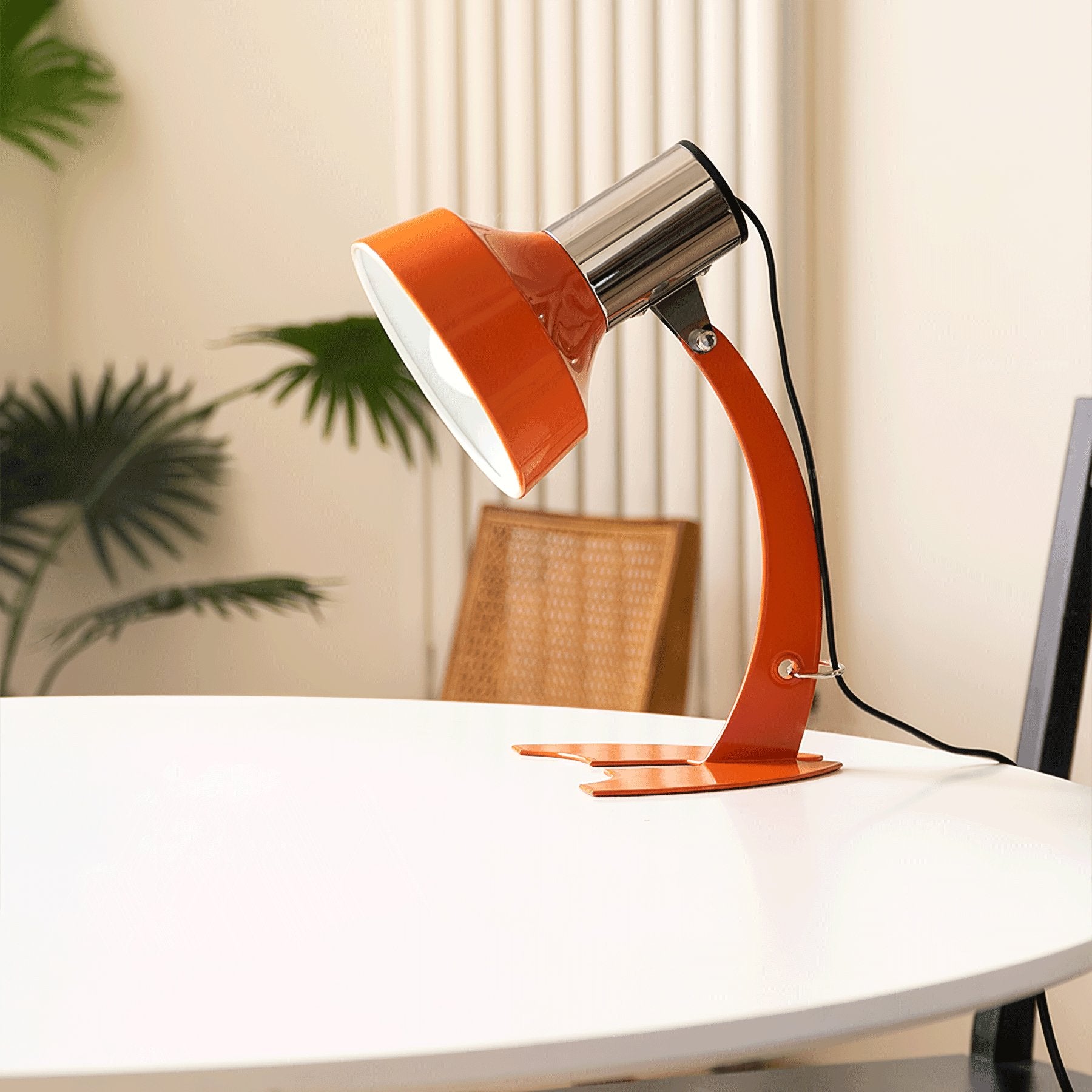 Fish Tail Arch Table Lamp