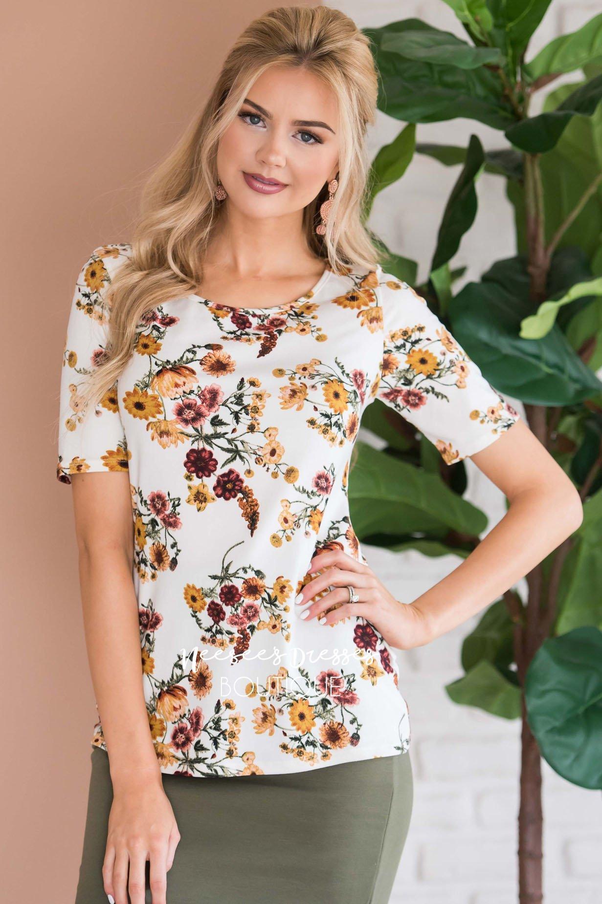 Floral Scoop Neck Tee