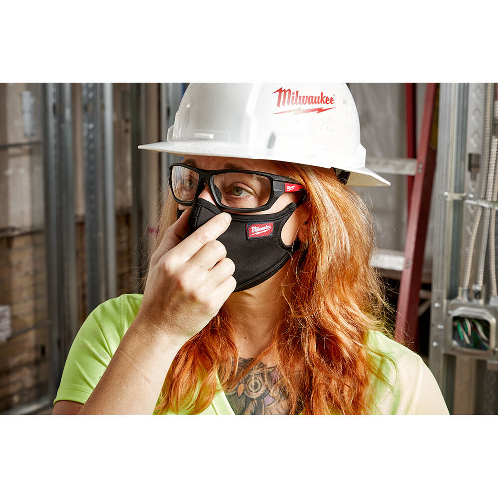 Milwaukee 10PK S/M 3-Layer Performance Face Mask 48-73-4236 from Milwaukee