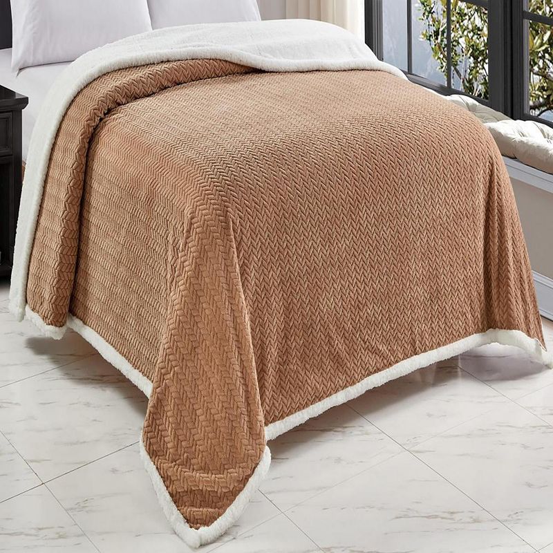 Jacquard Sherpa Soft Premium Microplush Braided Oversized All Season Blanket