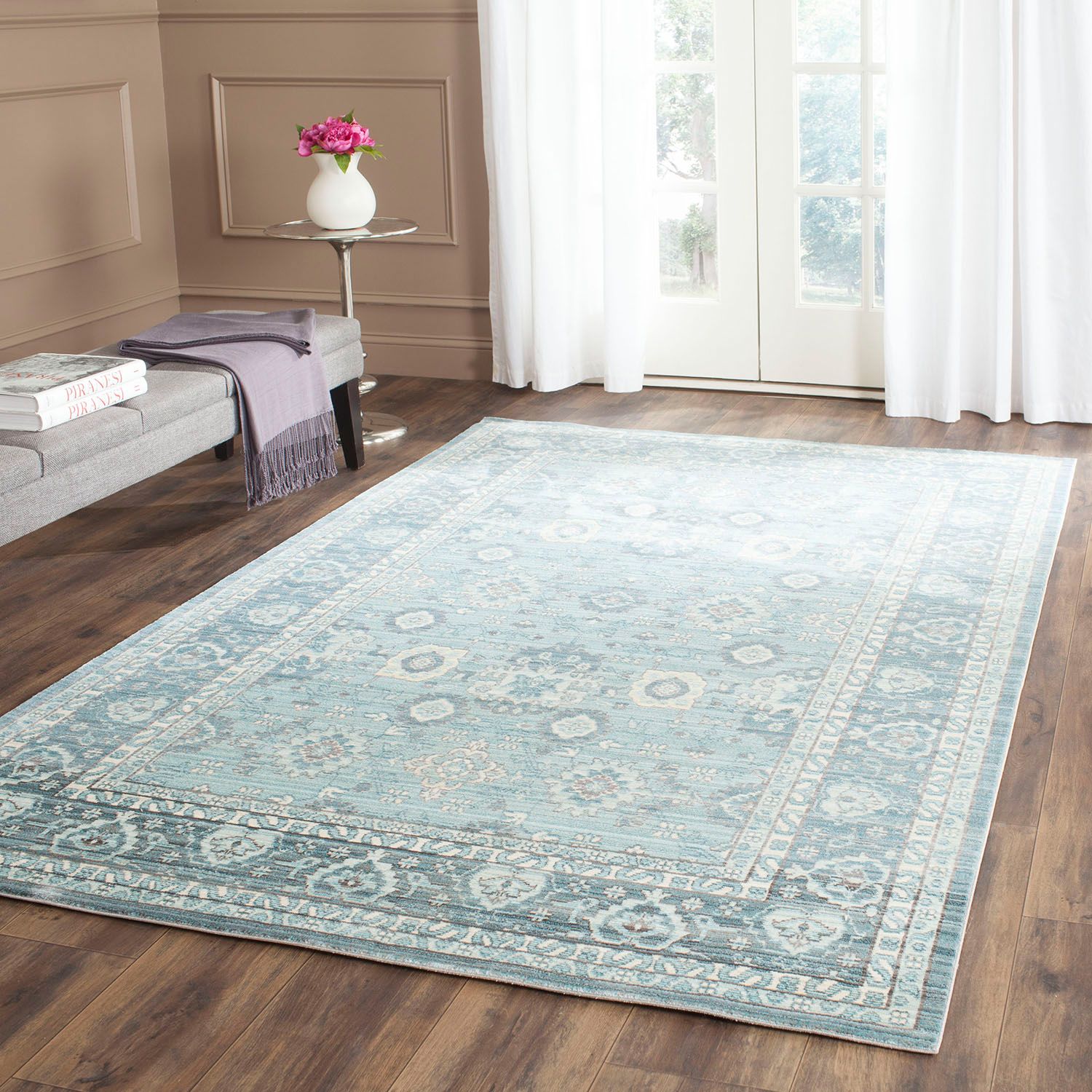 Safavieh Valencia Jocelyn Framed Floral Rug