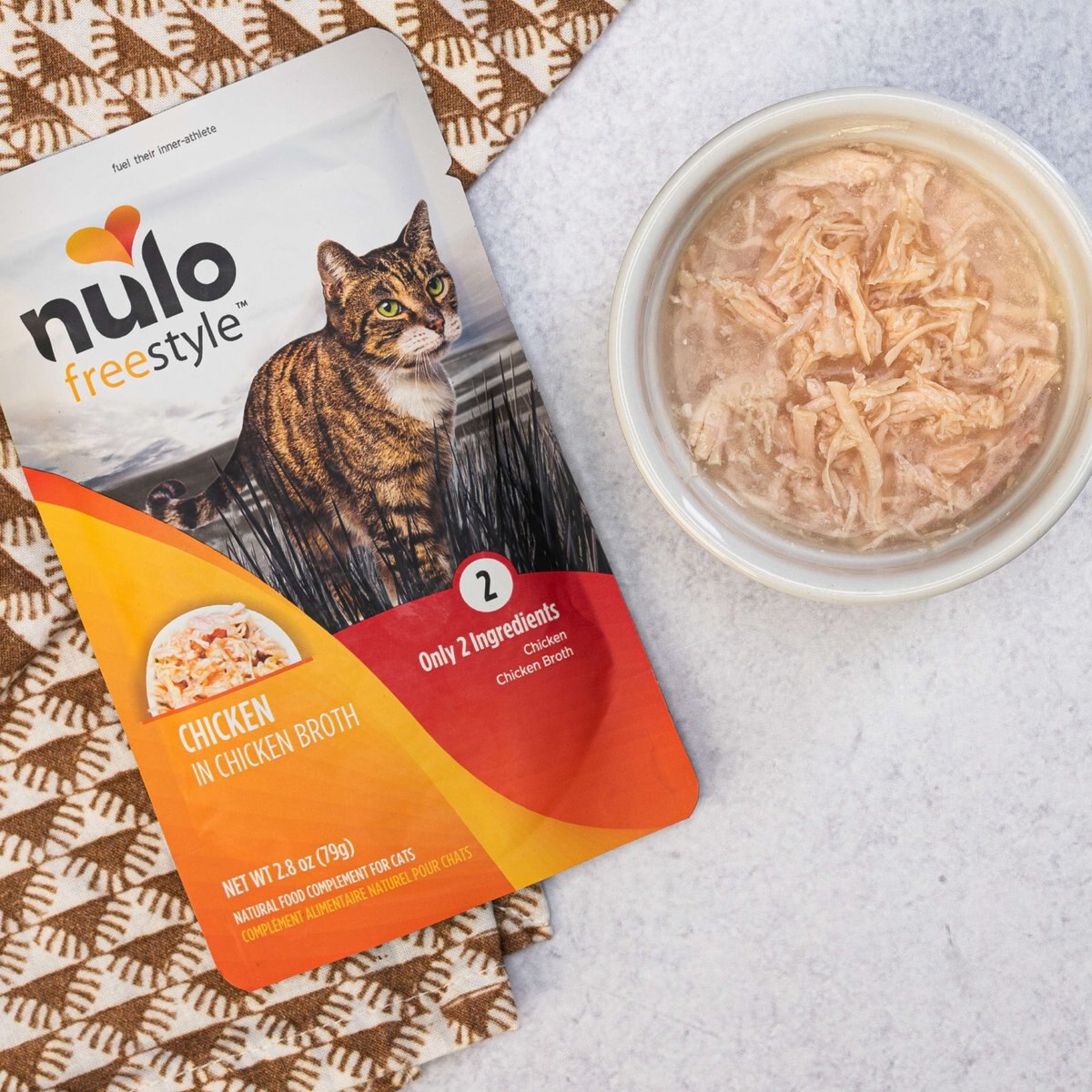 Nulo FreeStyle Chicken in Broth Cat Food Topper