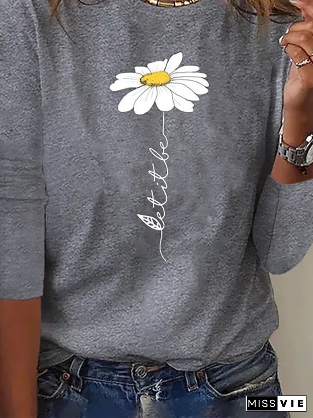 Daisy Casual Long sleeve Crew Neck T-Shirt