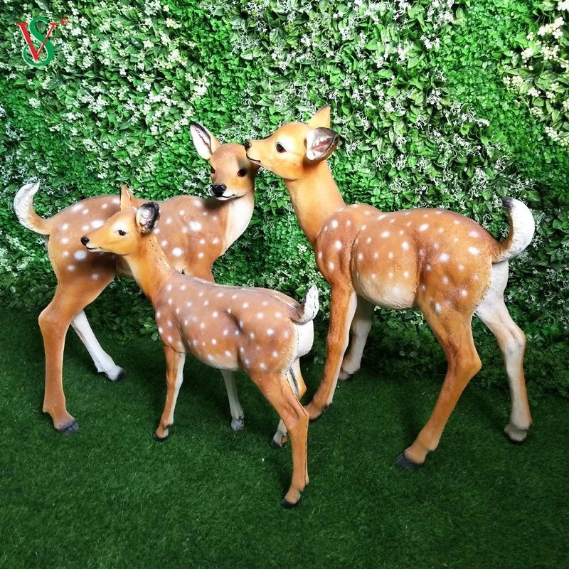 China Factory Supply 3D Christmas Fiberglass Deer Reindeer Animal Statue for Garden