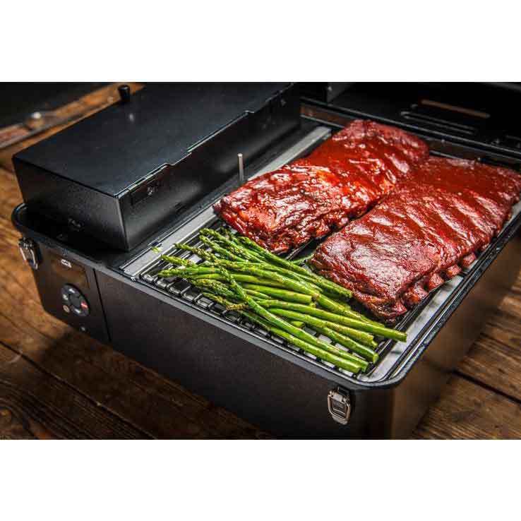 Traeger Ranger Pellet Grill  Black  Black