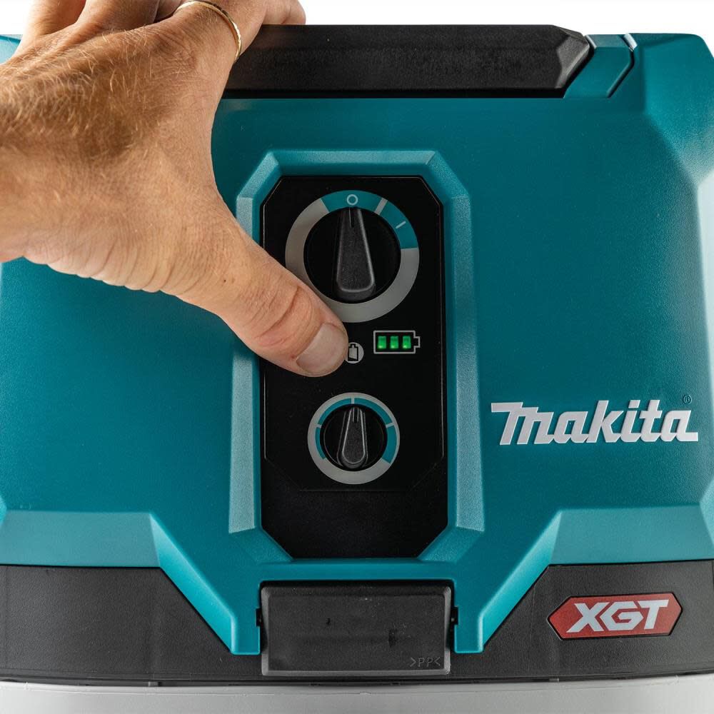 Makita 40V max XGT 4 Gallon Wet/Dry Dust Extractor/Vacuum Kit GCV03PM from Makita